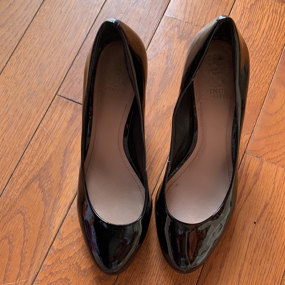 Vince Camuto shiny black heels - size 8 - Picture 2 of 13